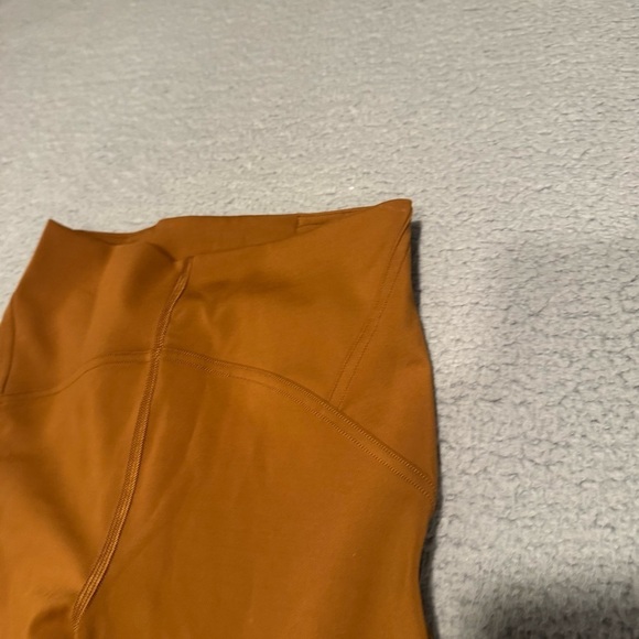Lululemon Instill High-Rise Tight 25" Color Butternut Brown Size 2 - Picture 5 of 9